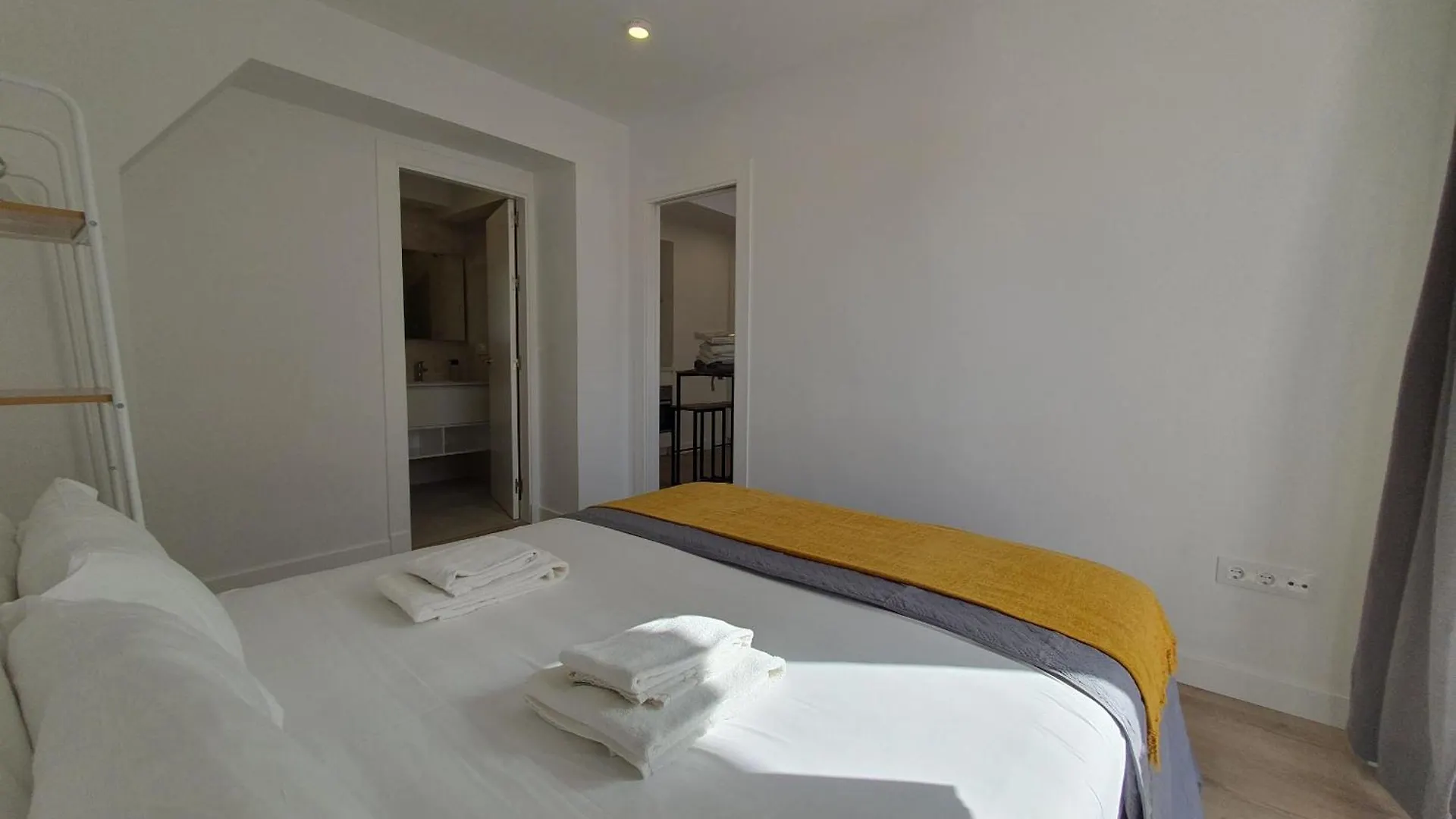Aventurero Apartment By Cadiz4Rentals